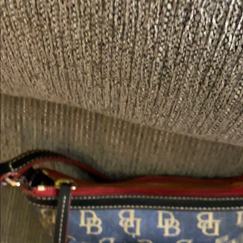 DOONEY& BOURKE CROSSBODY - Picture 4 of 6
